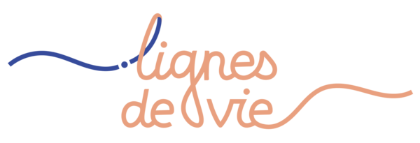 Logo écrit Lignes de vie en ligne continue, police attachée, de couleur orange et bleu. Un point juste avant le début de la lettre L symbolise la rupture engendrée par l'évenèment potentiellement traumatique.
